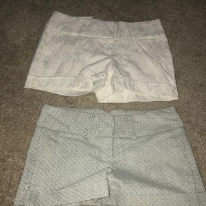 2 pairs of Maurices shorts